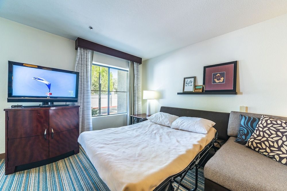 undefined Metro Phoenix All Inclusive Living 7