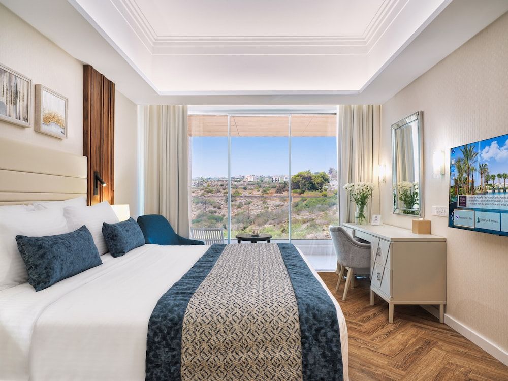 Junior Suite, Hill View