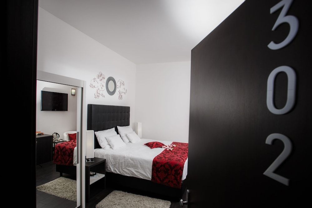 undefined Sleep Split 3