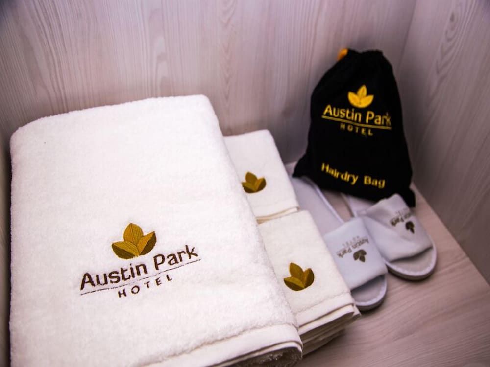 undefined Austin Park Hotel 8