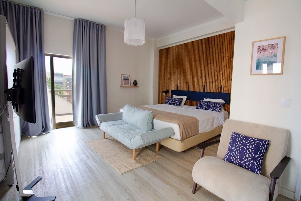 Family Room, Balcony