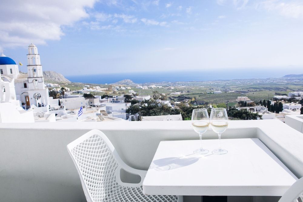 Santorini Dreams Villas Deluxe Villa 10