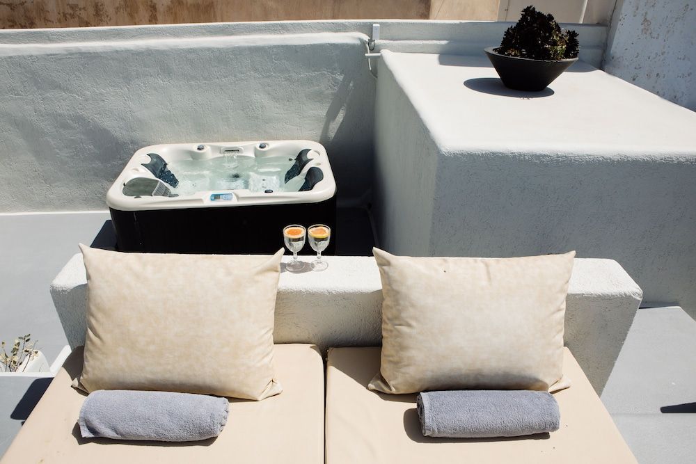 Santorini Dreams Villas Deluxe Villa 26