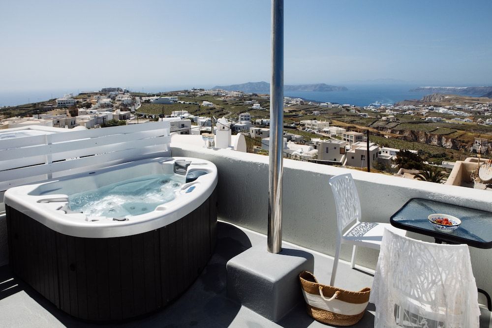 Santorini Dreams Villas Deluxe Villa 22