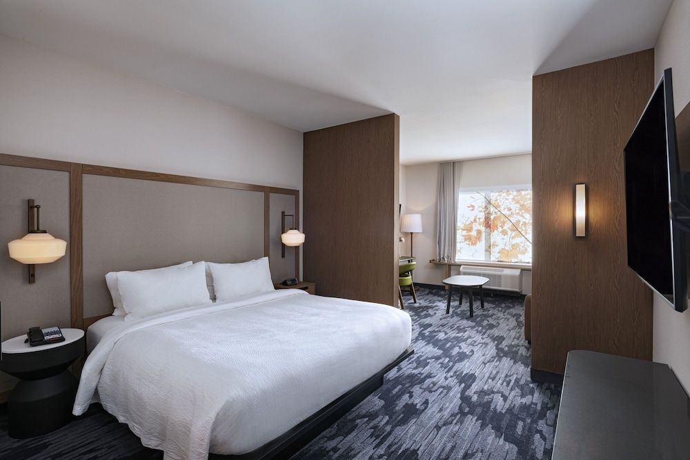 Suite, 1 King Bed with Sofa bed (Mobility Accessible, Roll-In Shower)