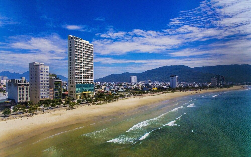 undefined Le Sands Oceanfront Danang Hotel 3