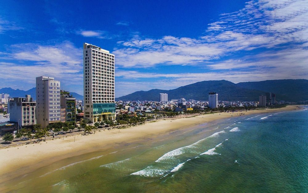 undefined Le Sands Oceanfront Danang Hotel 3
