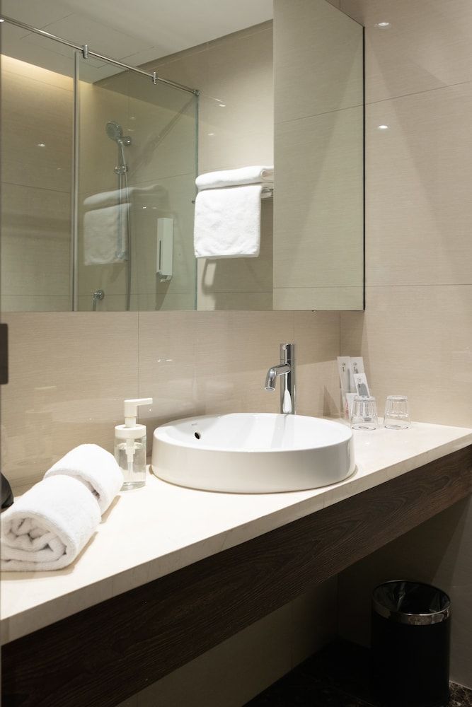 Stanley Wahid Hasyim Jakarta Superior Twin Room 5