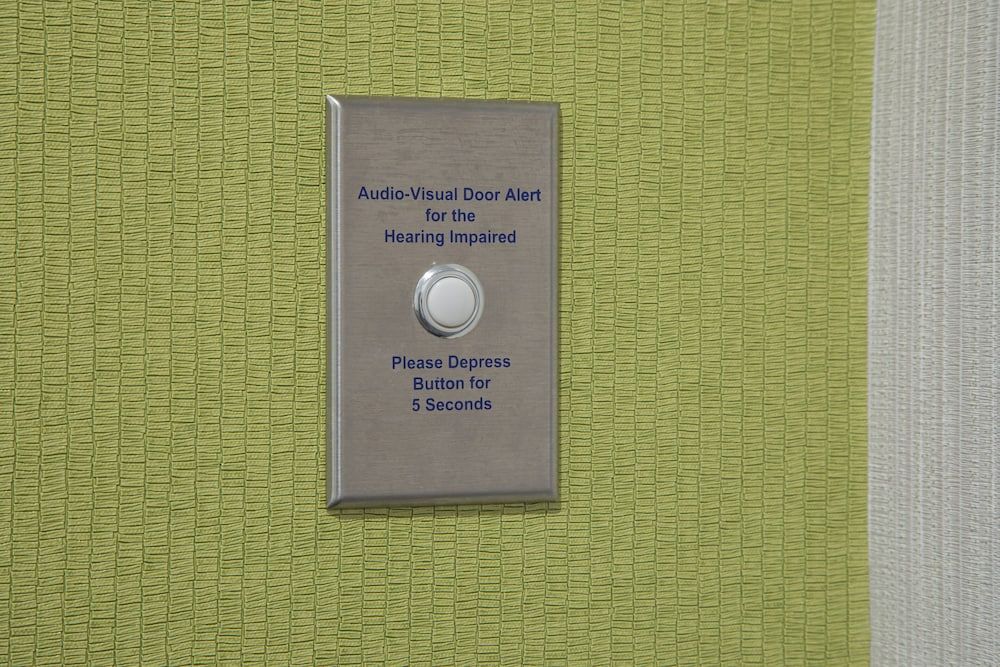 Standard Room, 2 Queen Beds, Accessible (Communication)