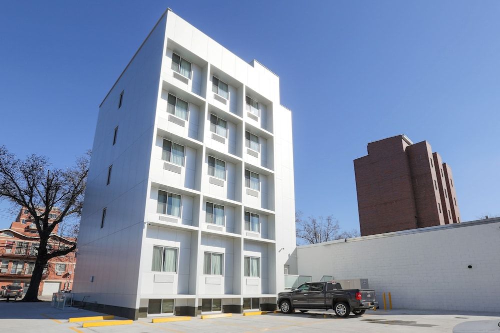 undefined Grandview Hotel New York 5