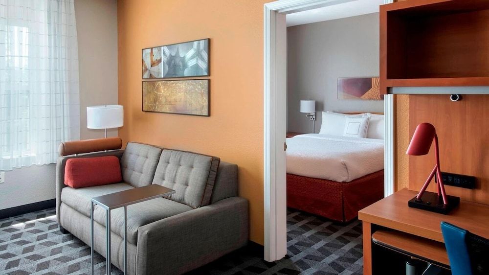Suite, 1 Bedroom, Non Smoking (Mobility/Hearing Accessible, Tub)
