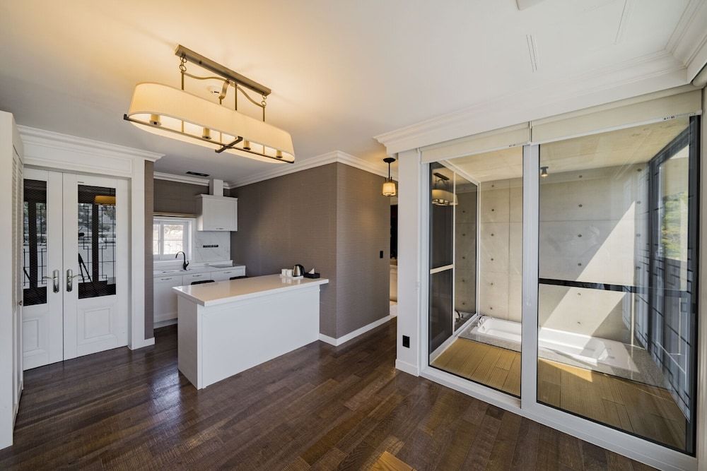 Goseong Hansan Marina Resort Youngbinkwan 102 8