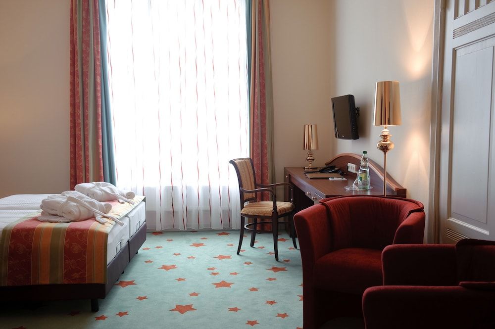 Stadthotel Stern Business Double Room 7