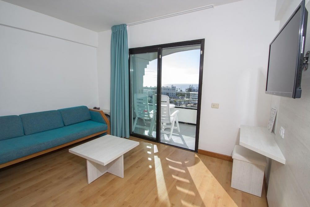 Apartment (2+1)