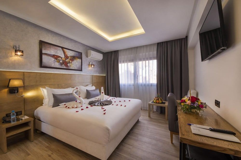 undefined Stars Hotel 3