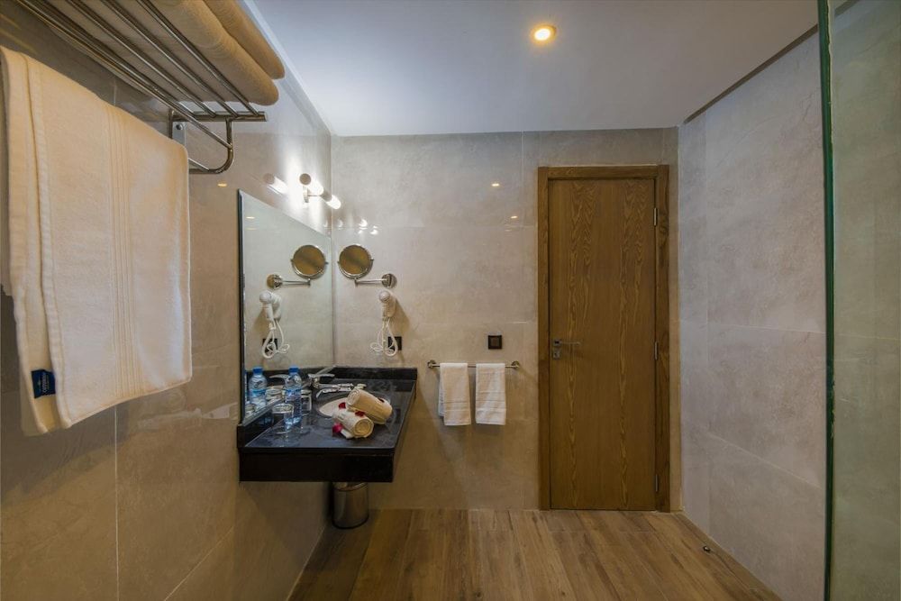undefined Stars Hotel 10