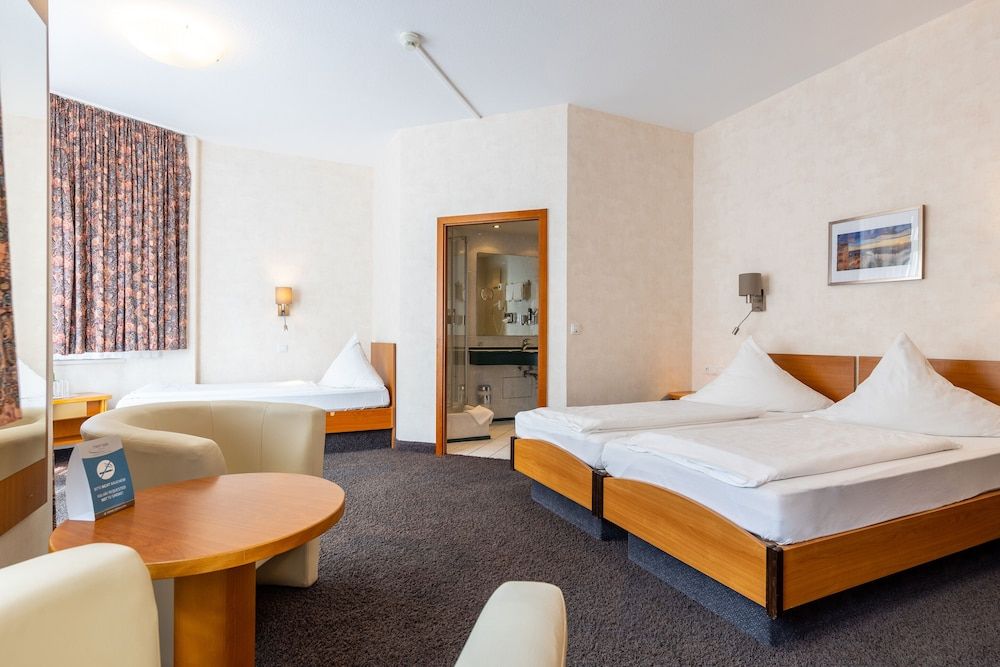 Trip Inn City Hotel Hamm Koblenz Triple Room, Private Bathroom 5