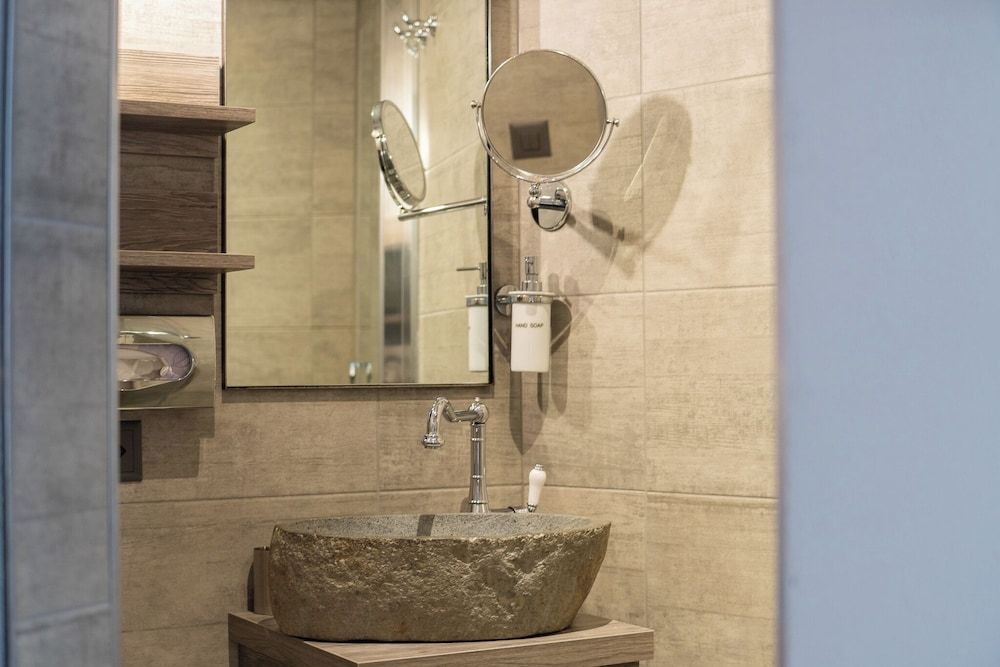 Seven Boutique Hotel Economy Double Room (with a mansard roof) 2