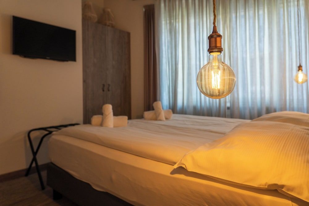 Economy Double Room, 1 Queen Bed