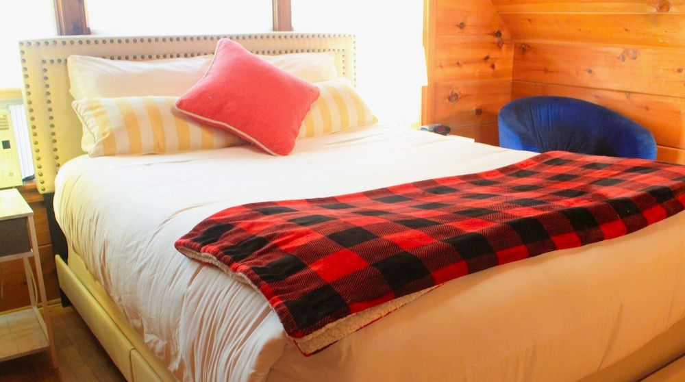 Elliott House Boutique Inn Dogwood Suite 2