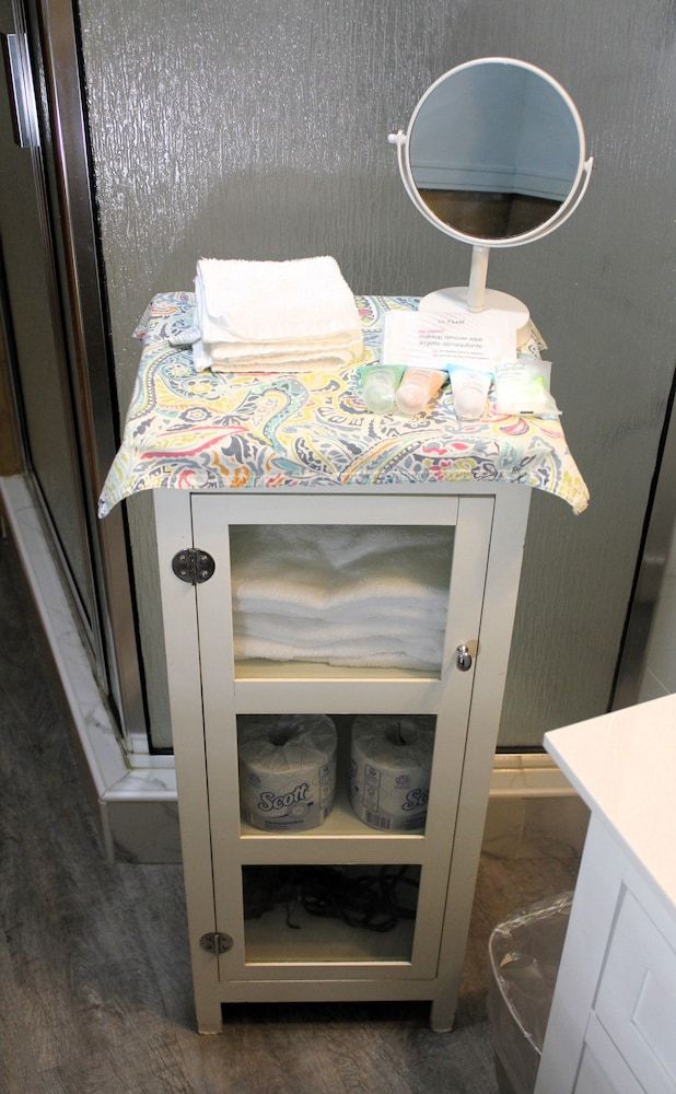 Elliott House Boutique Inn Dogwood Suite 14