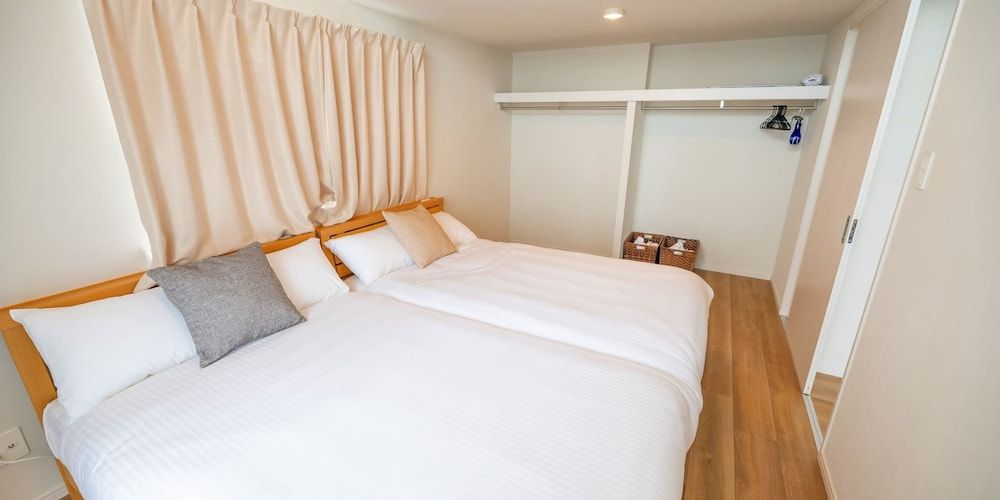 with terrace & loft Top floor Type C 1-6 persons Non-Smoking