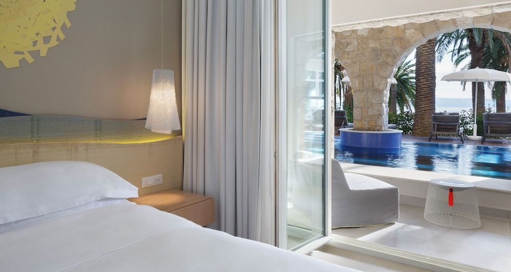 Bluesun Hotel Jadran Deluxe Junior Suite, Swim-up Pool