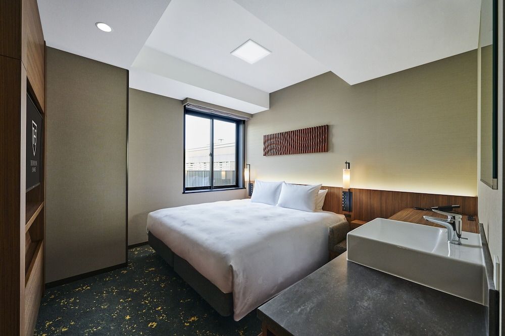 The Royal Park Canvas Kobe Sannomiya Comfort Double Room, Non Smoking (Shower Only)