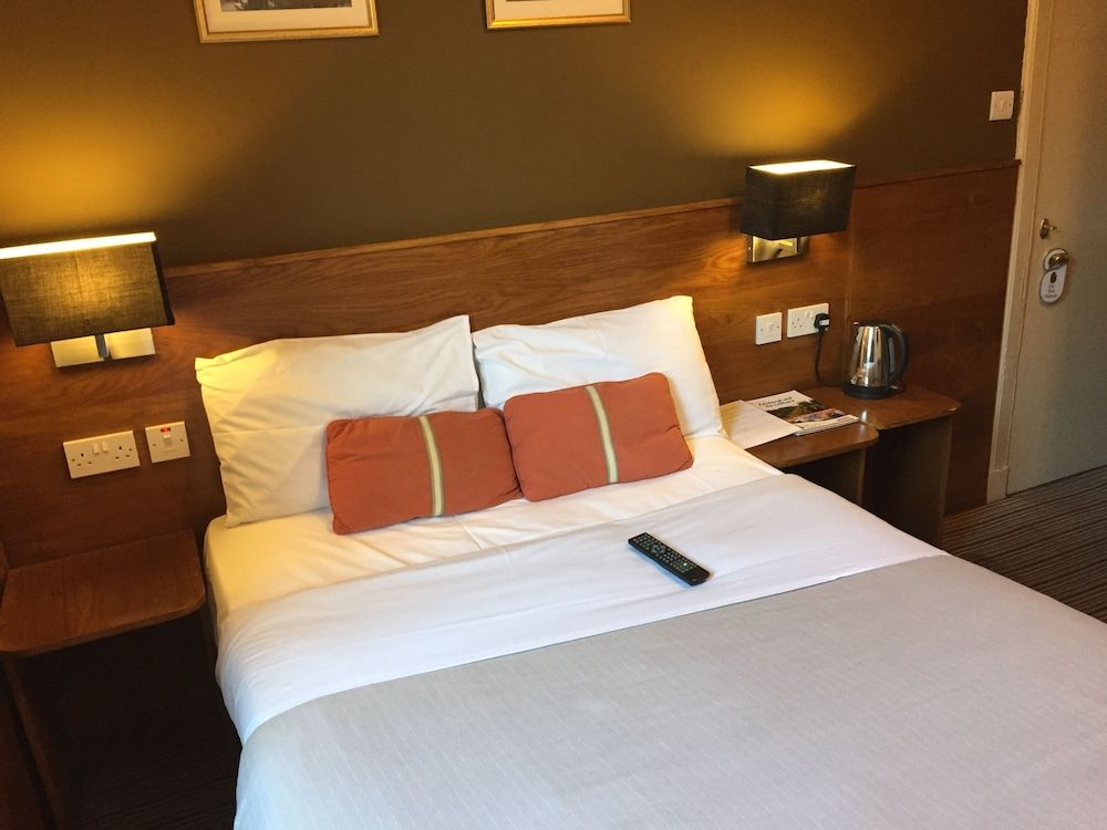 Leith House Classic Double Room 4