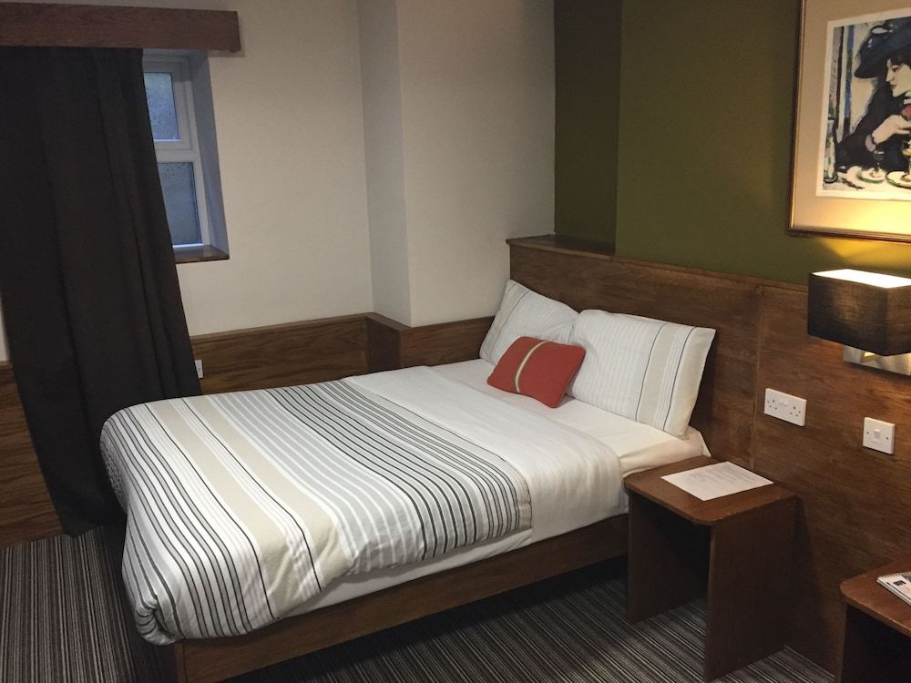 undefined Leith House 4