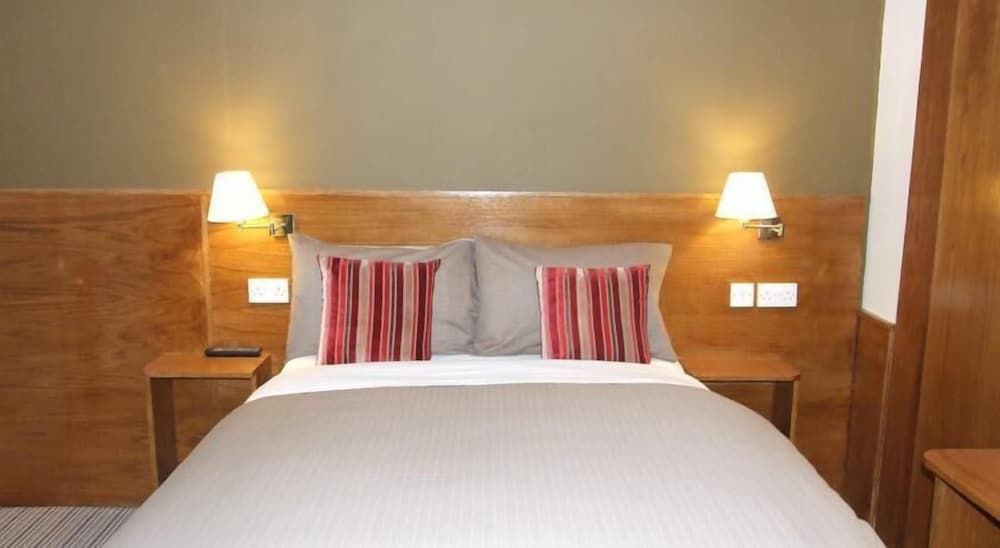 Leith House Classic Double Room 8