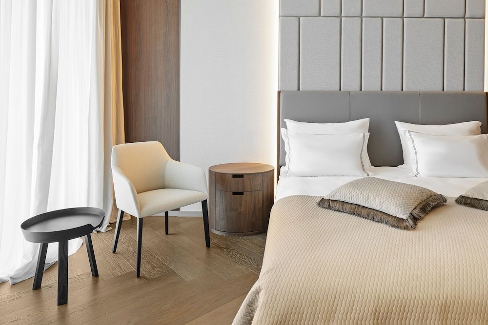 Ricosta Hotel Presidential Penthouse 2