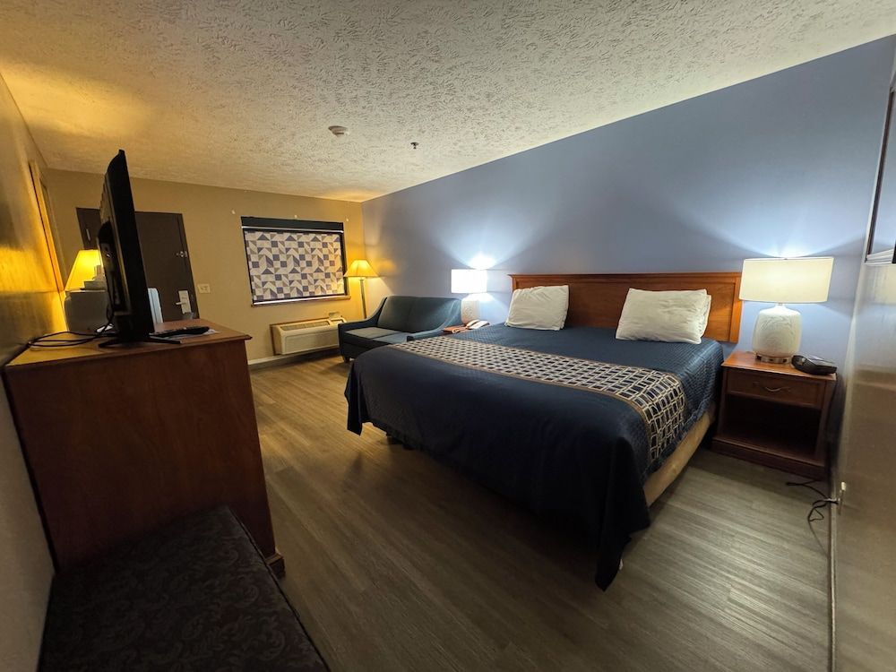 Victorian Inn Standard Single Room, 1 King Bed, Non Smoking