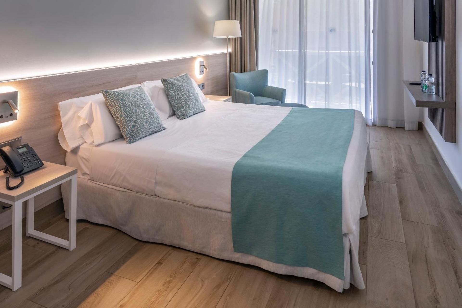 Economy Double Room (2 adults)