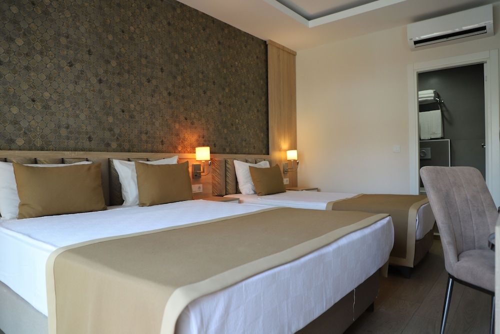 undefined Lara Garden Hotel 3