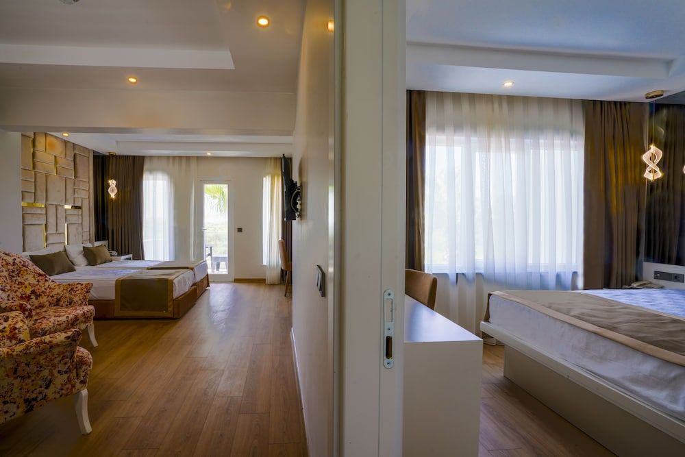 undefined Lara Garden Hotel 4