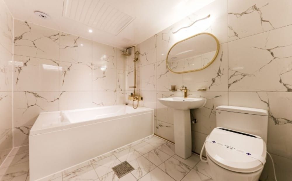 Hotel Gongju D Premium Room, River View 6