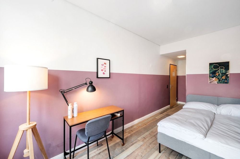 undefined Becozy Self Check-in & Pop-up Hotel 4