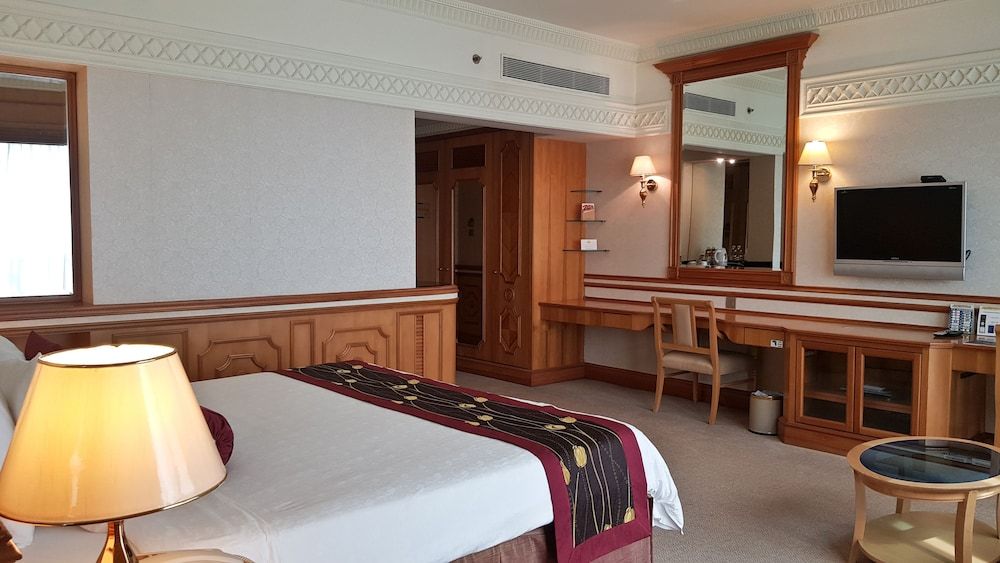 The Rizqun International Hotel Grand Deluxe