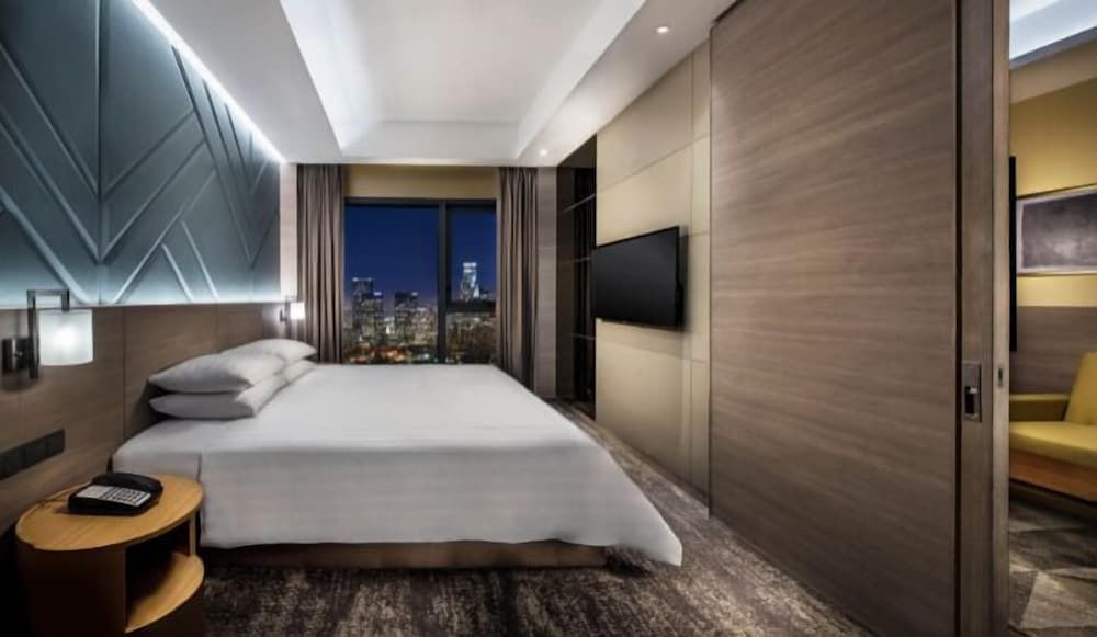 undefined Sunway Hotel Big Box 7