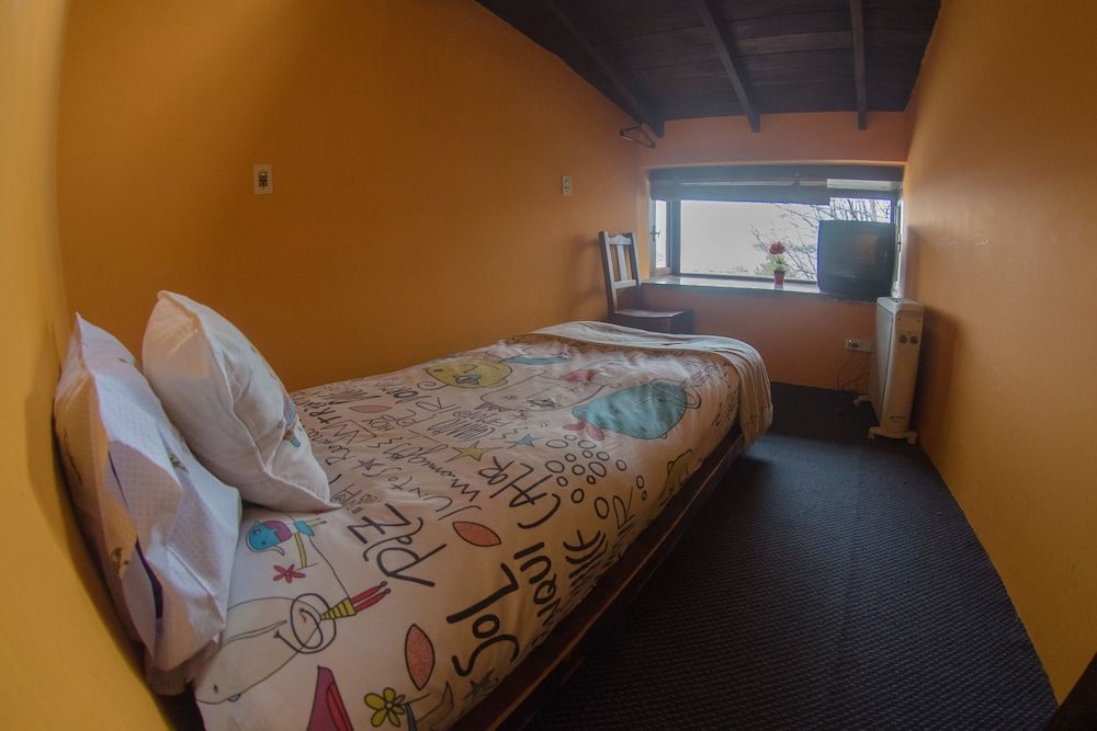 Standard Single Room, Shared Bathroom
