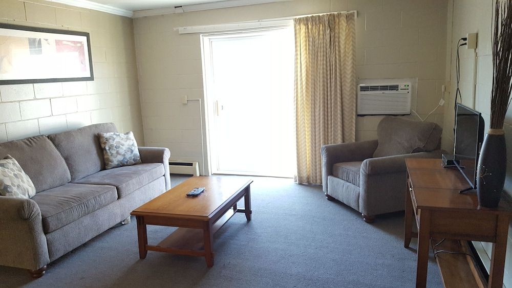 Seabreeze Motel Standard Suite, 2 Bedrooms 4