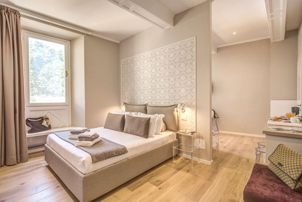 The Spanish Suite Via di Ripetta Standard Double Room 5
