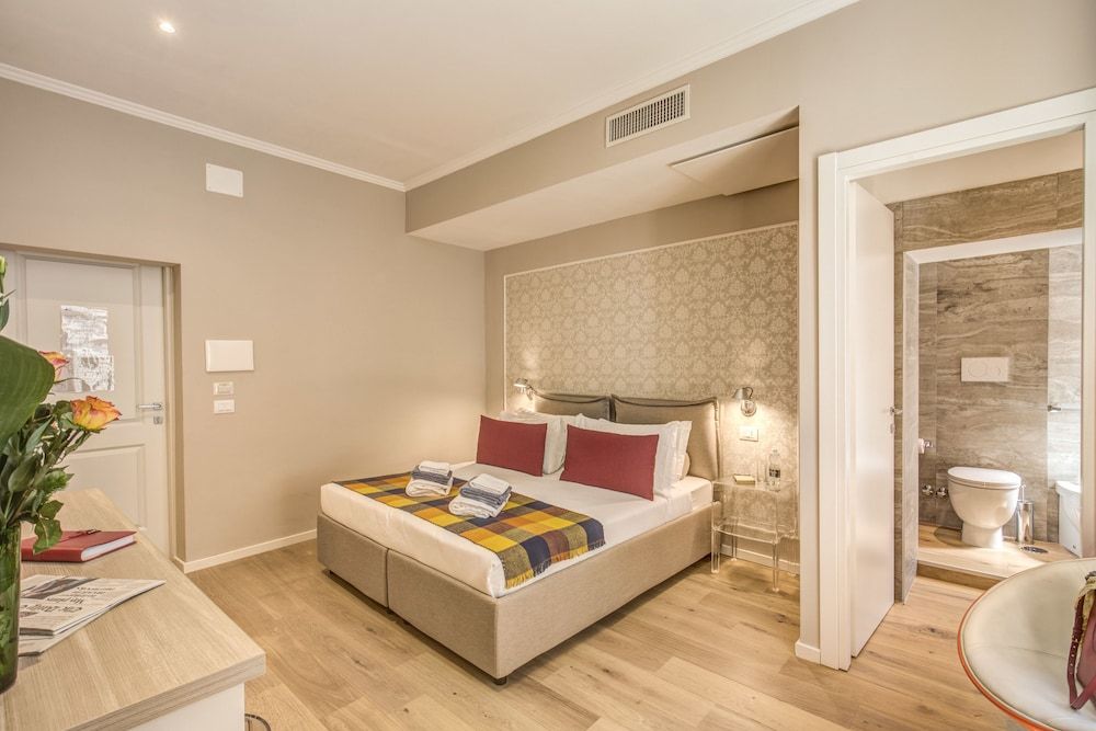 undefined The Spanish Suite Via di Ripetta 5