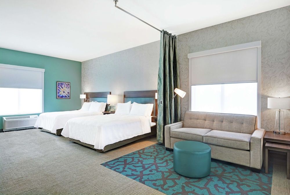 Studio, 2 Queen Beds, Accessible (Roll-In Shower)