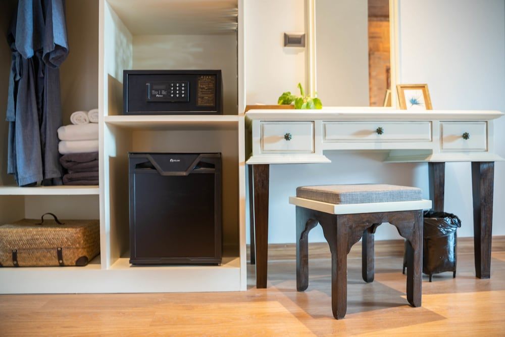 Phor Liang Meun Terracotta Arts Hotel Deluxe Double Room, Balcony (Wooden Ceiling - Air purifiers) 10