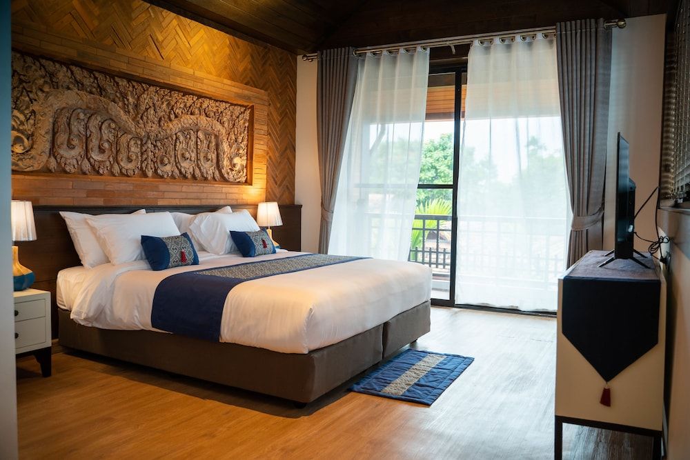 Phor Liang Meun Terracotta Arts Hotel Deluxe Double Room, Balcony (Wooden Ceiling - Air purifiers) 4