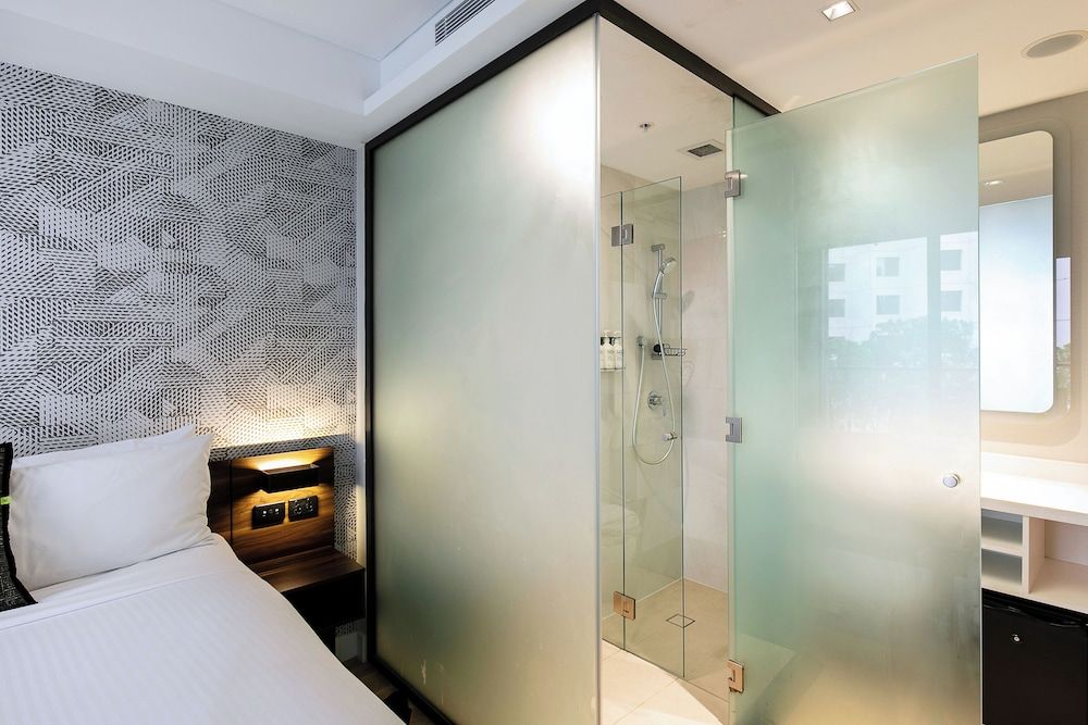 Kith Hotel Standard Room, 1 Queen Bed 20