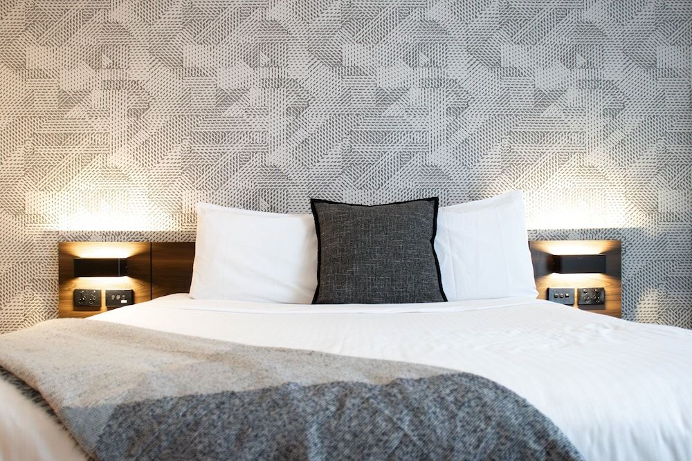Queen Plus with Balcony with Complimentary Gym Pass and Late Check out