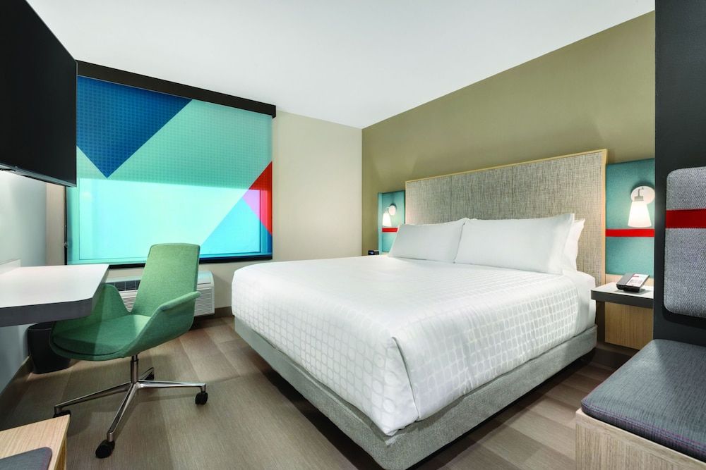 Standard Room, 1 King Bed